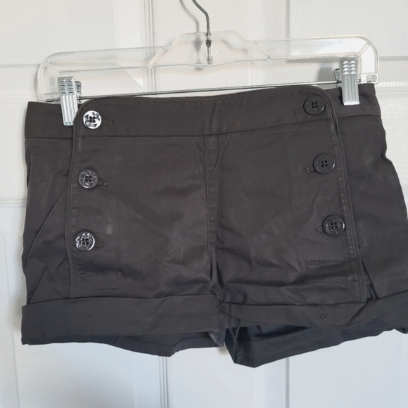 Womens Aritzia Talula shorts - Picture 1 of 4